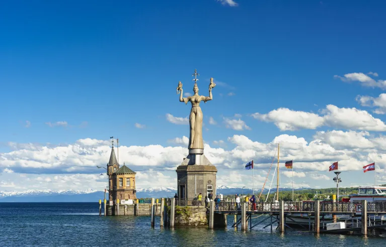 Vue sur Imperia dans le port de Constance