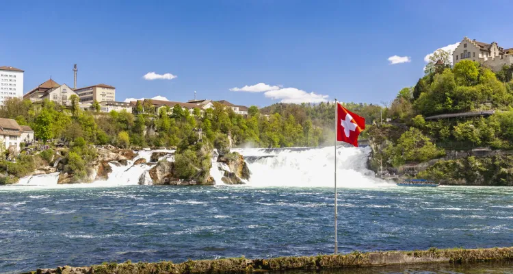 Les chutes du Rhin près de Schaffhouse